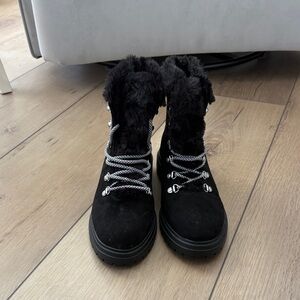 J. Crew Factory Faux-Fur Winter Hiking Books size 8 black